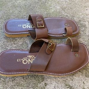 Kino sandals